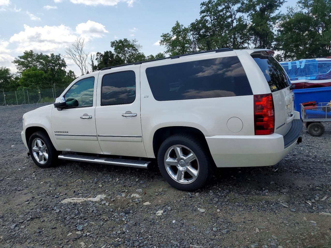 2013 Chevrolet Suburban K1500 Ltz - Фото 2