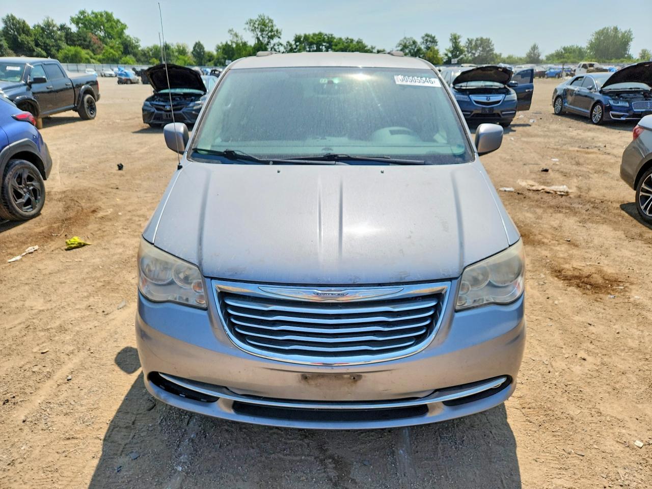 2014 Chrysler Town & Country Touring - Фото 5