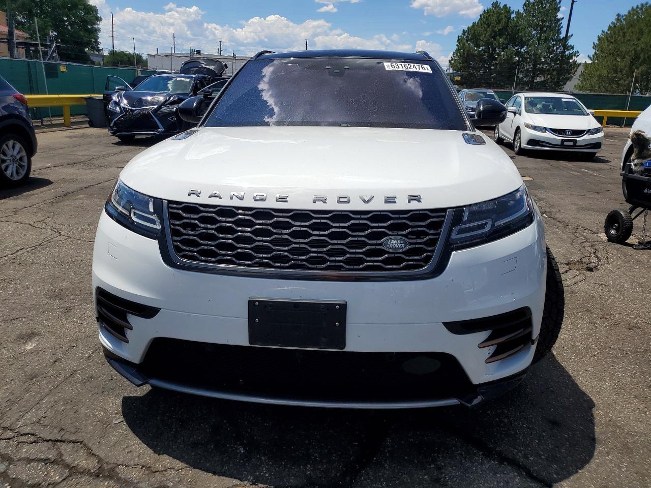 2019 Land Rover Range Rover Velar R-Dynamic Se - Image 5