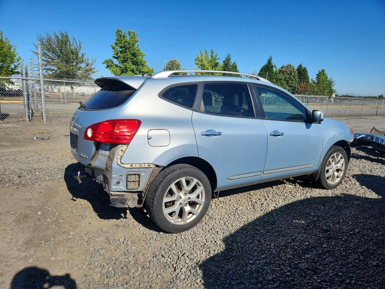 2011 Nissan Rogue S - Image 3