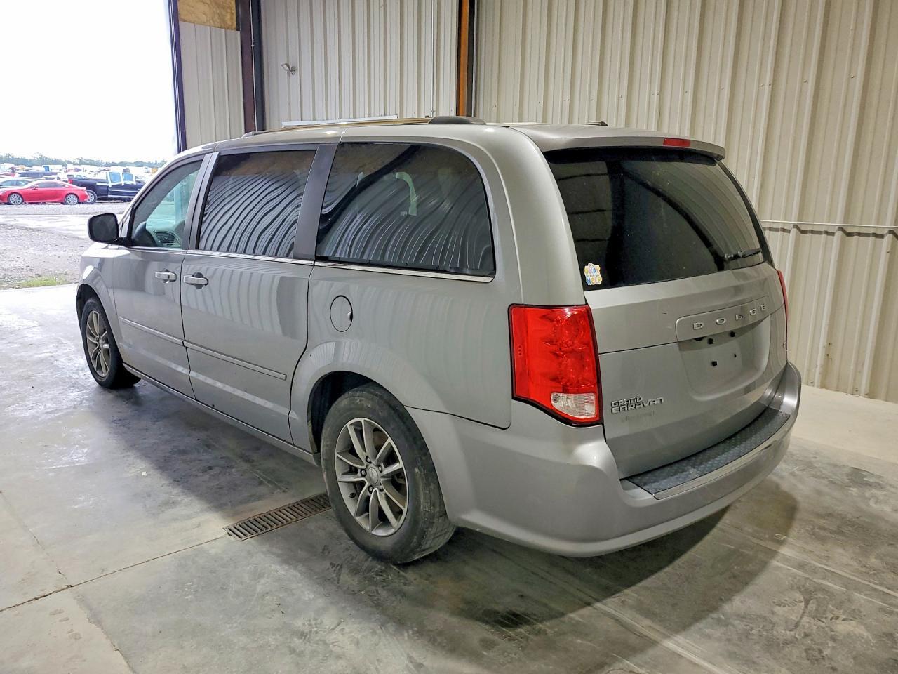 2015 Dodge Grand Caravan Sxt - Фото 2