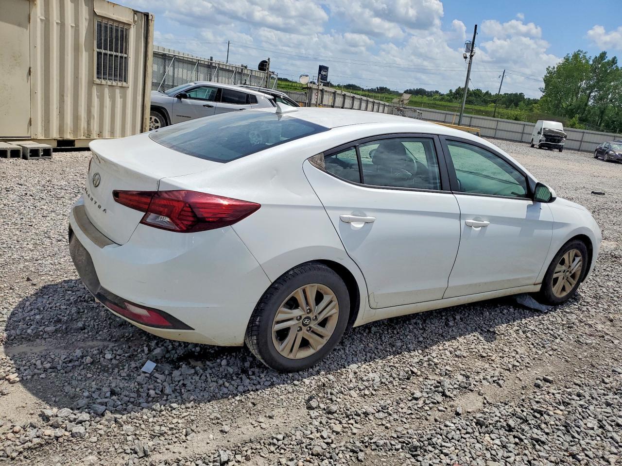 2019 Hyundai Elantra Sel - Фото 3