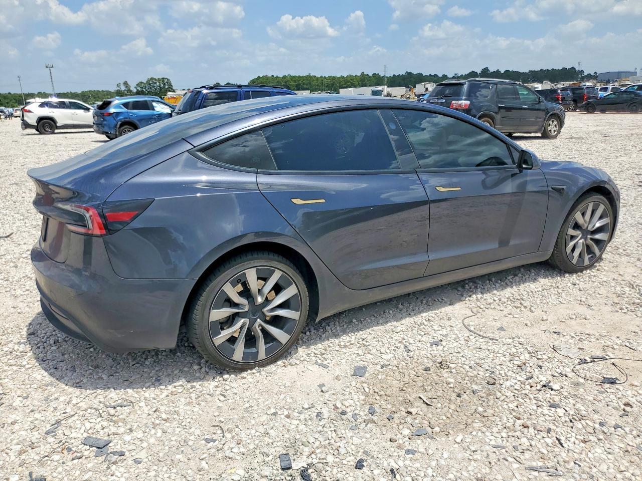 2024 Tesla Model 3 - Image 3