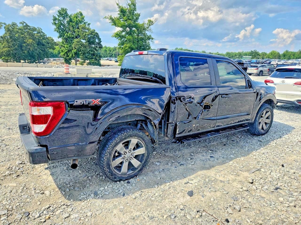 2023 Ford F150 Supercrew - Image 3