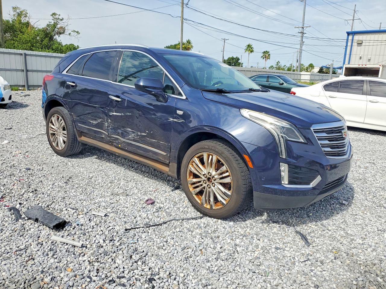 2017 Cadillac Xt5 Premium Luxury - Image 4
