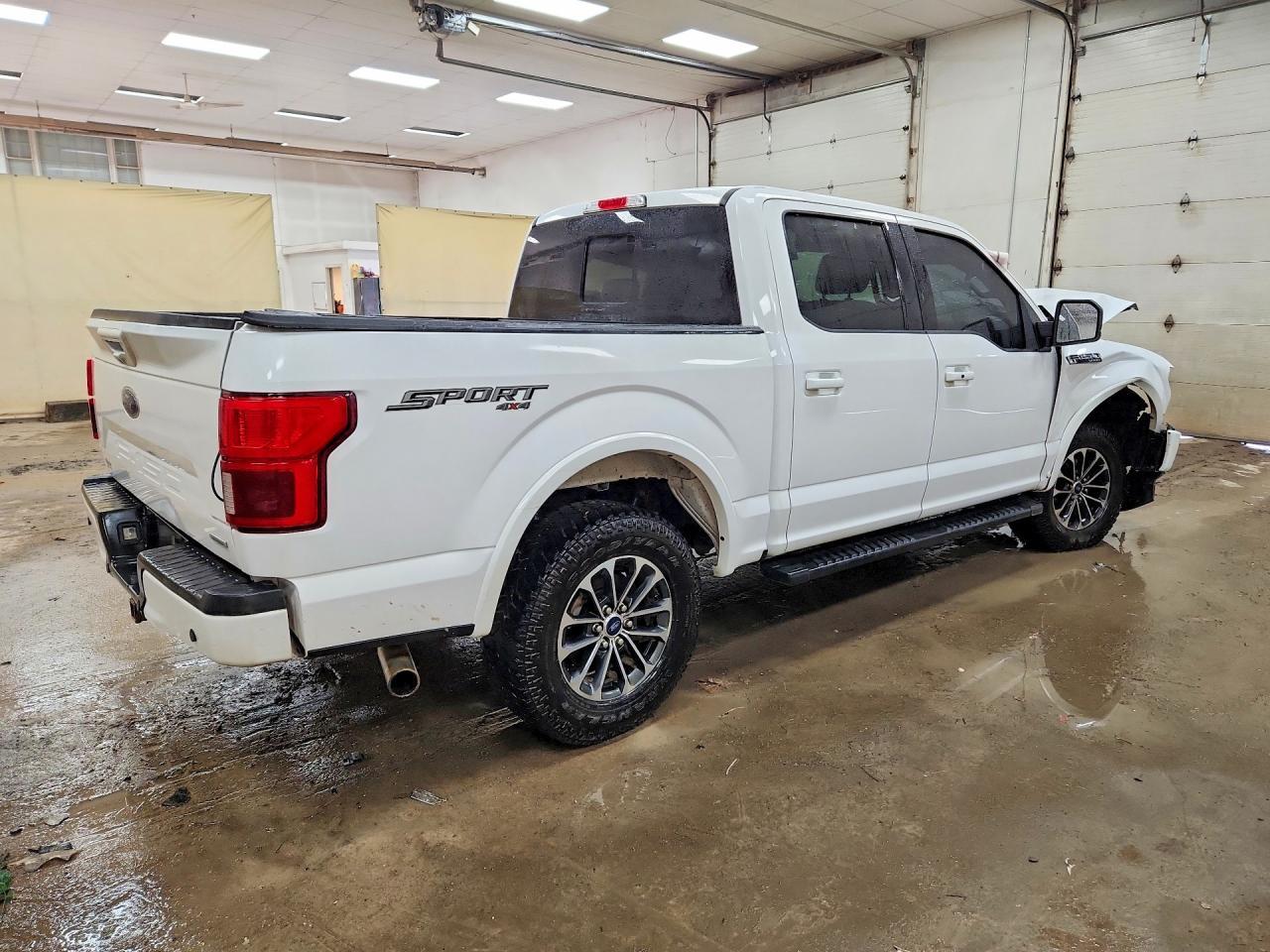 2019 Ford F150 Supercrew - Фото 3