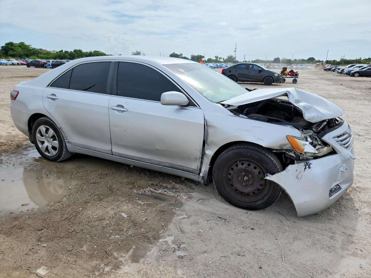 2008 Toyota Camry Le - Фото 4