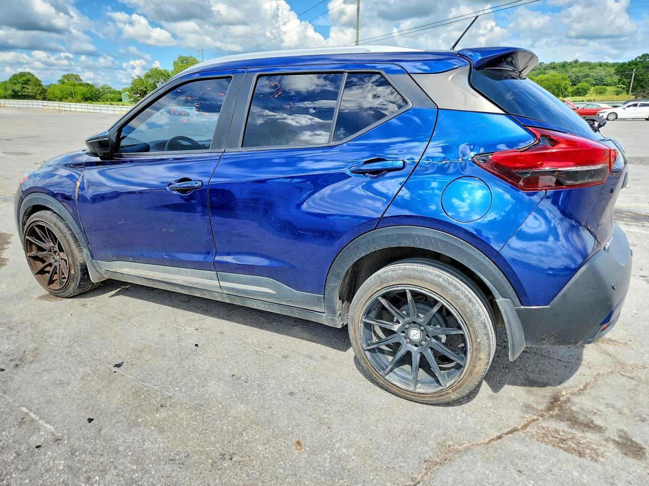 2020 Nissan Kicks Sr - Фото 2
