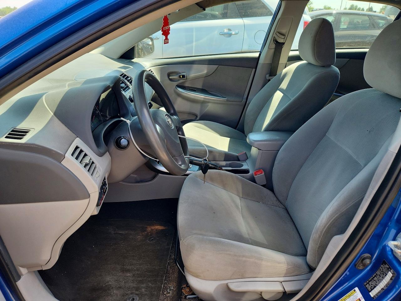 2010 Toyota Corolla Le - Фото 7
