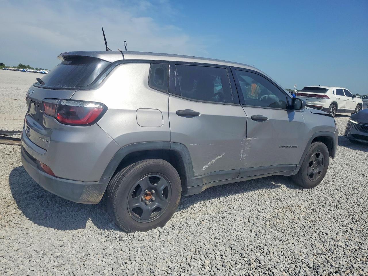 2018 Jeep Compass Sport - Фото 3