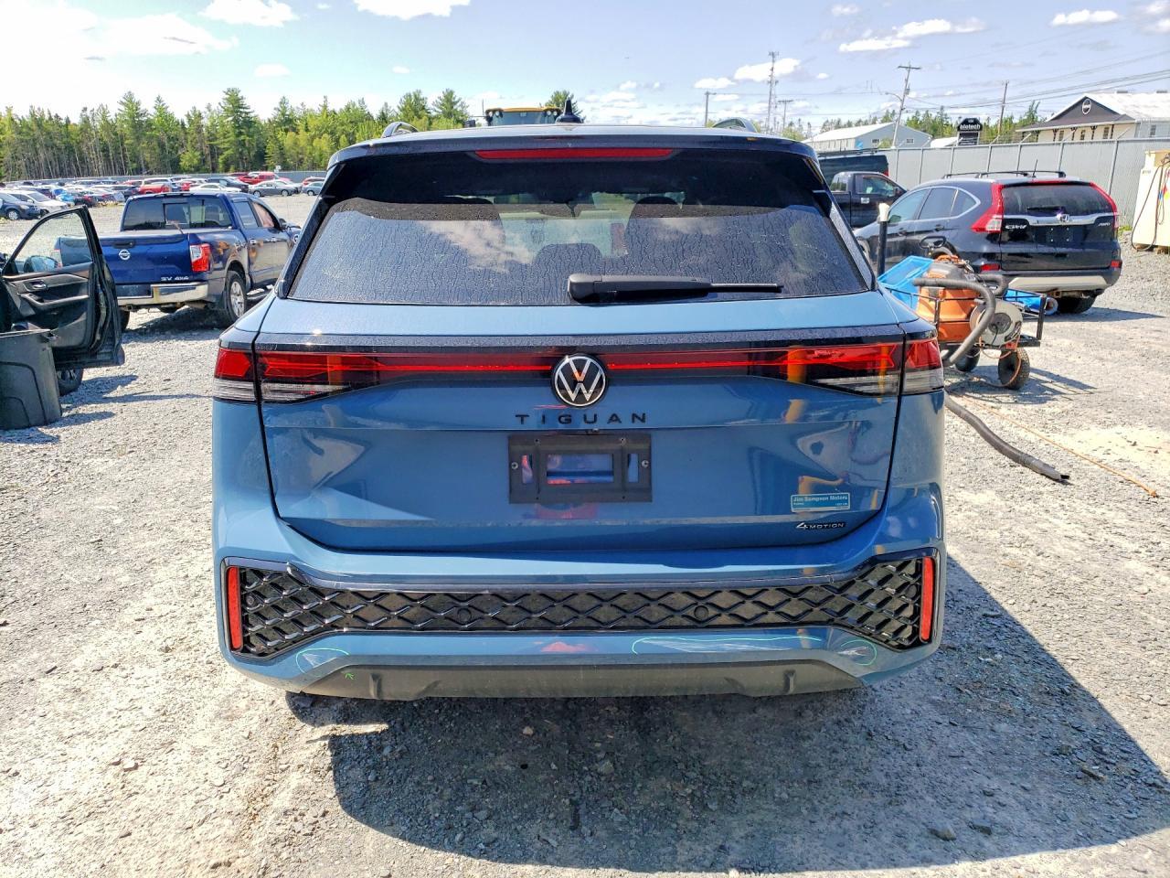 2025 Volkswagen Tiguan Se R-Line Black - Image 6