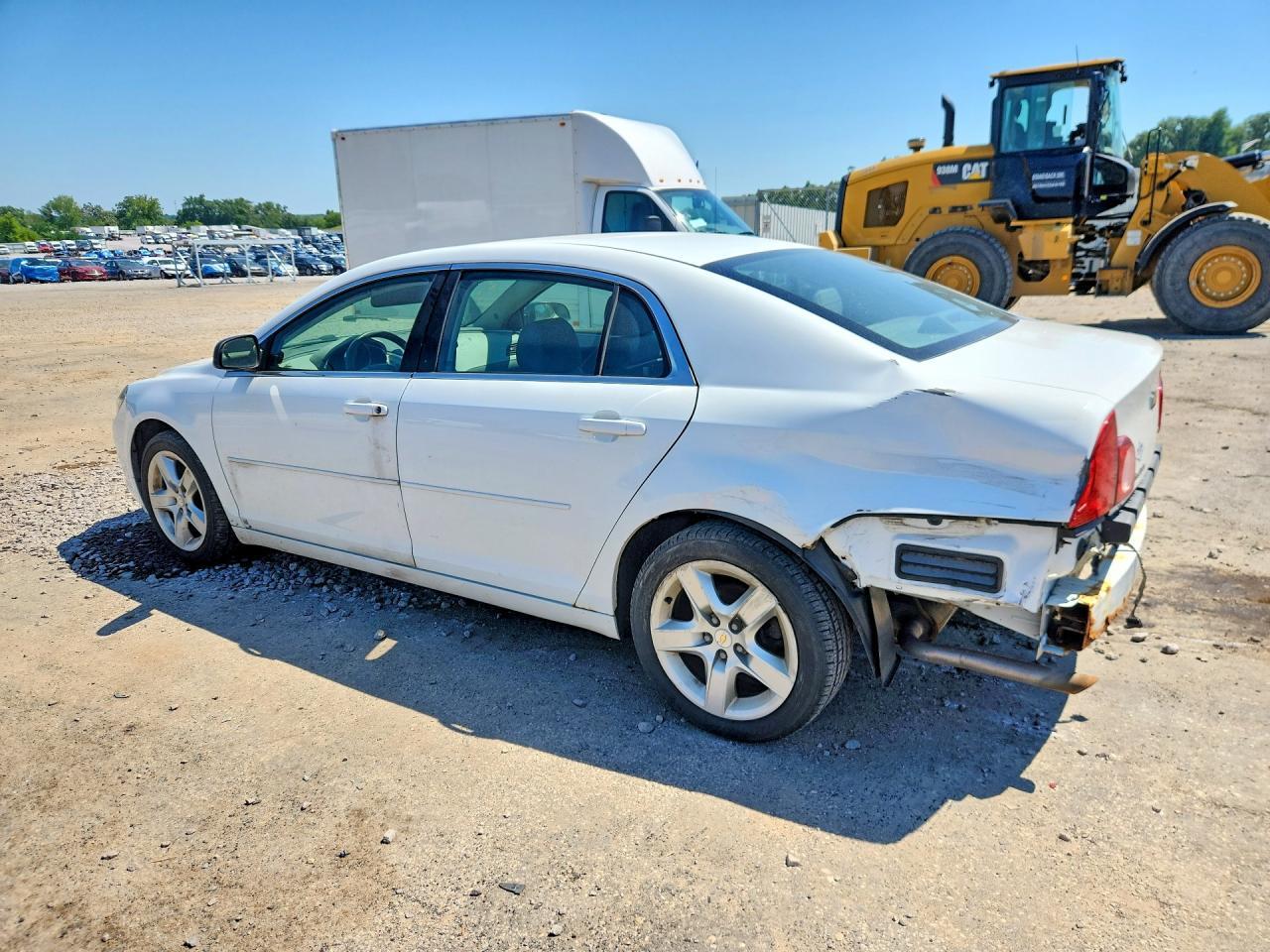 2009 Chevrolet Malibu Ls - Фото 2