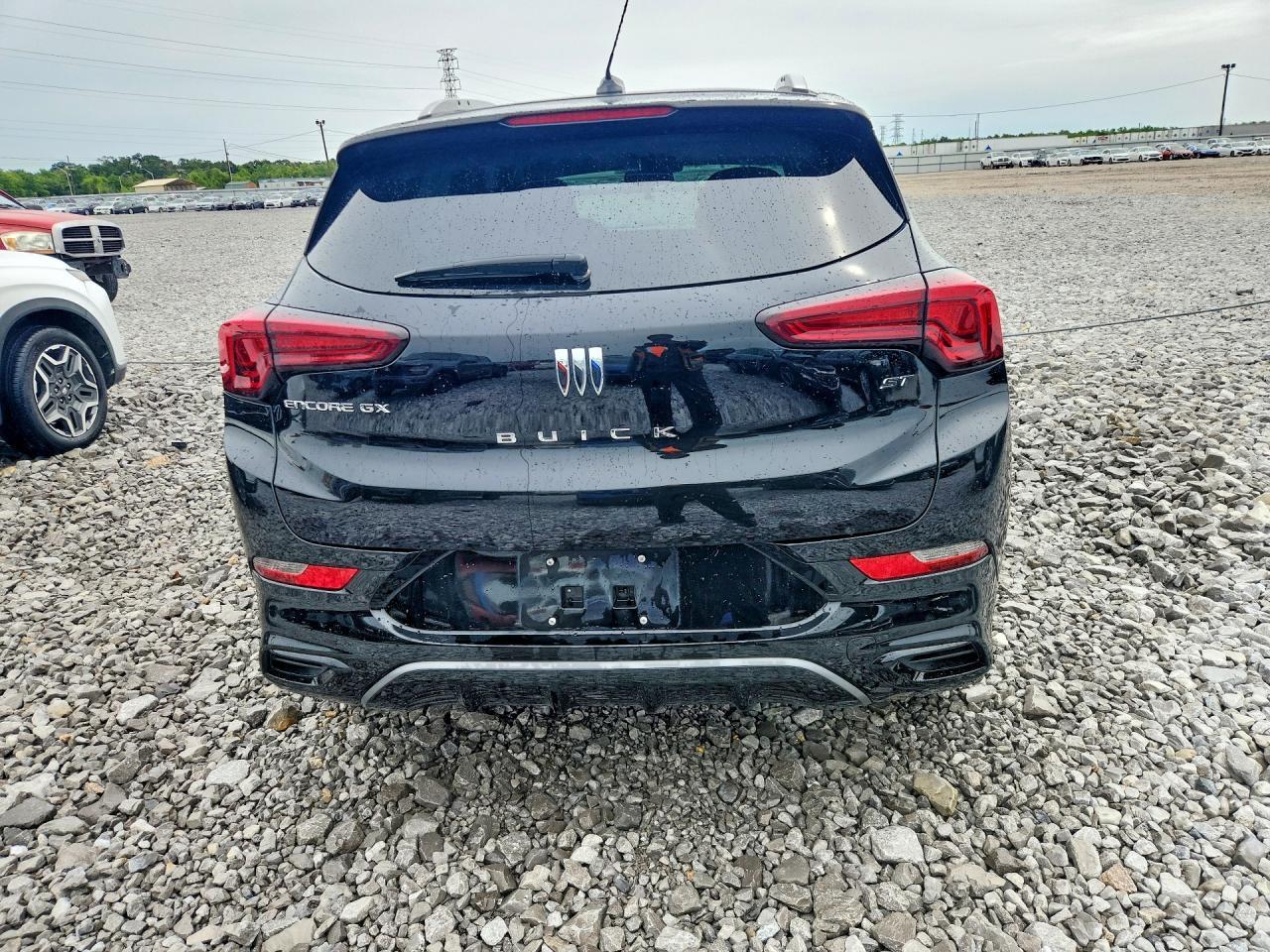2024 Buick Encore Gx Sport Touring - Image 6