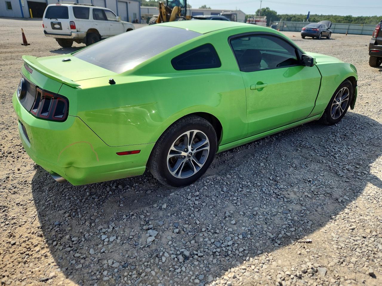 2013 Ford Mustang - Фото 3