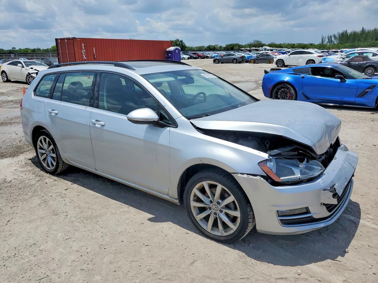2016 Volkswagen Golf Sportwagen S - Фото 4