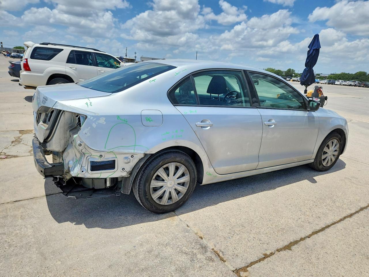 2014 Volkswagen Jetta Base - Image 3