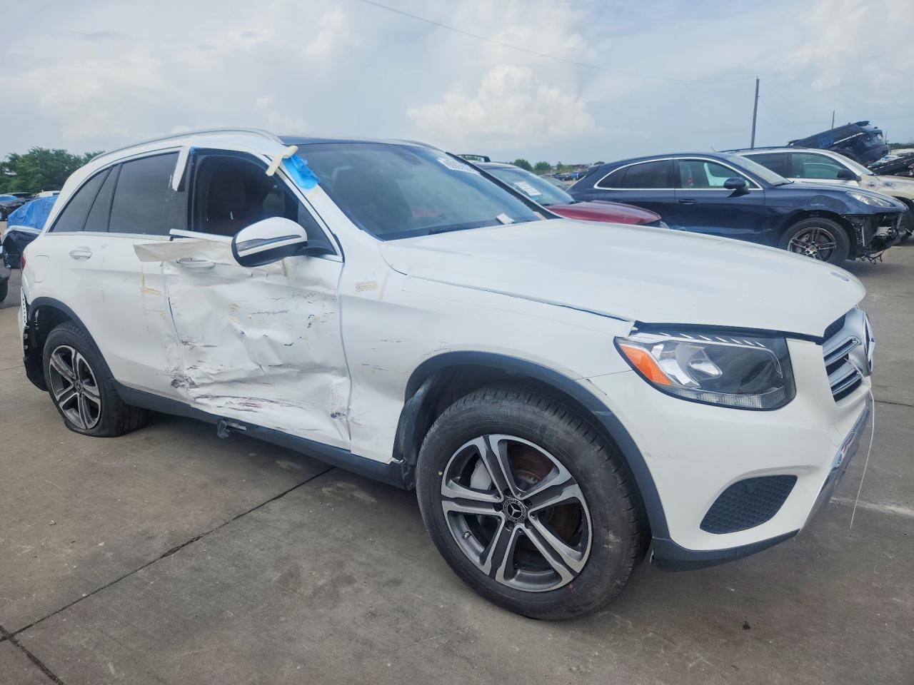 2017 Mercedes-Benz Glc 300 - Фото 4