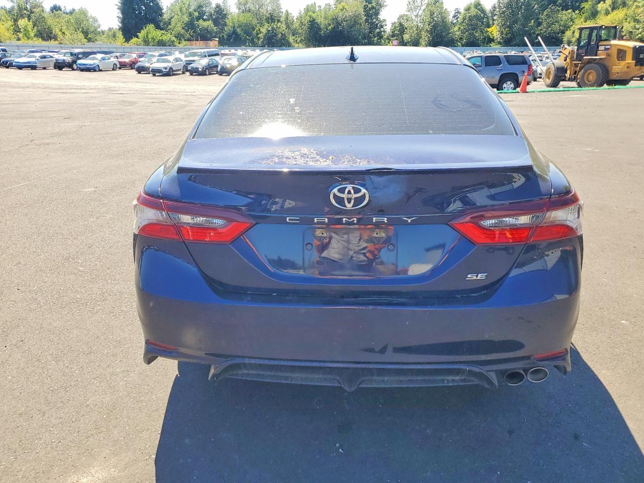 2022 Toyota Camry Se - Фото 6
