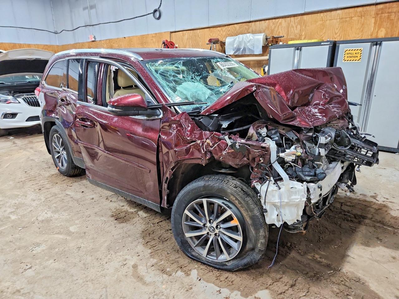 2019 Toyota Highlander Xle - Image 4