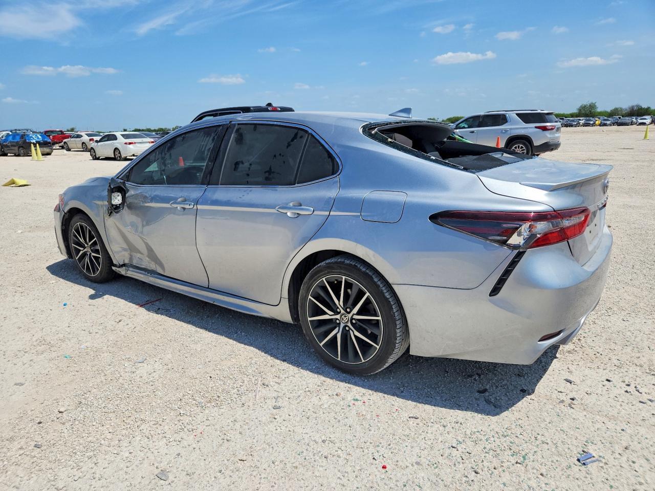 2021 Toyota Camry Se - Image 2