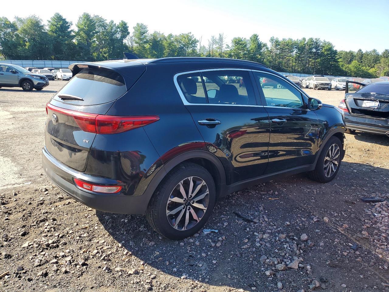 2018 Kia Sportage Ex - Image 3