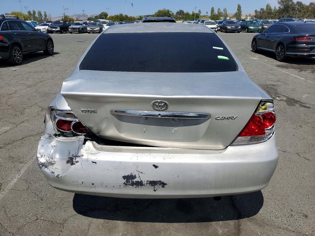 2005 Toyota Camry - Image 6