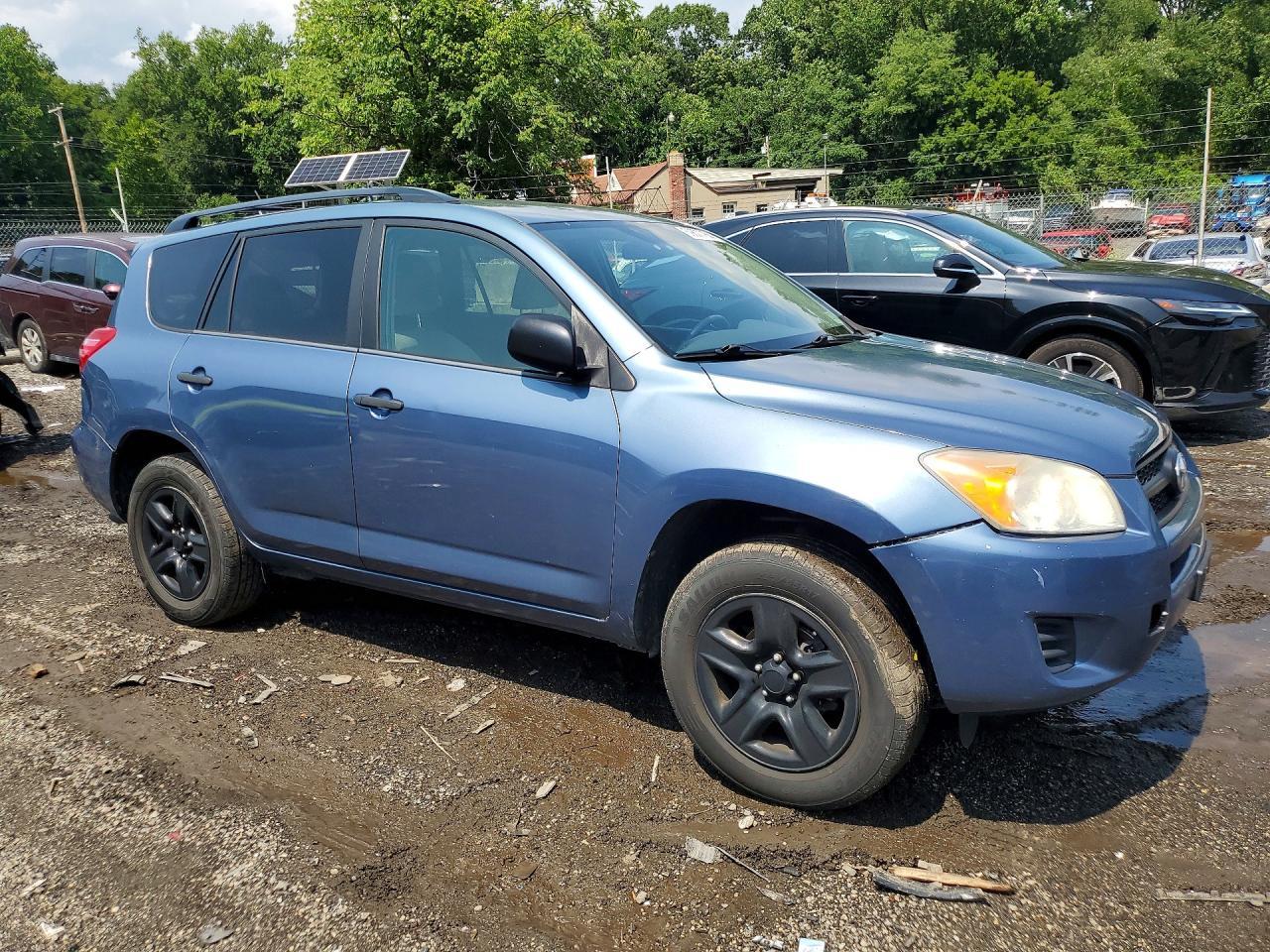 2012 Toyota Rav4 Base - Image 4