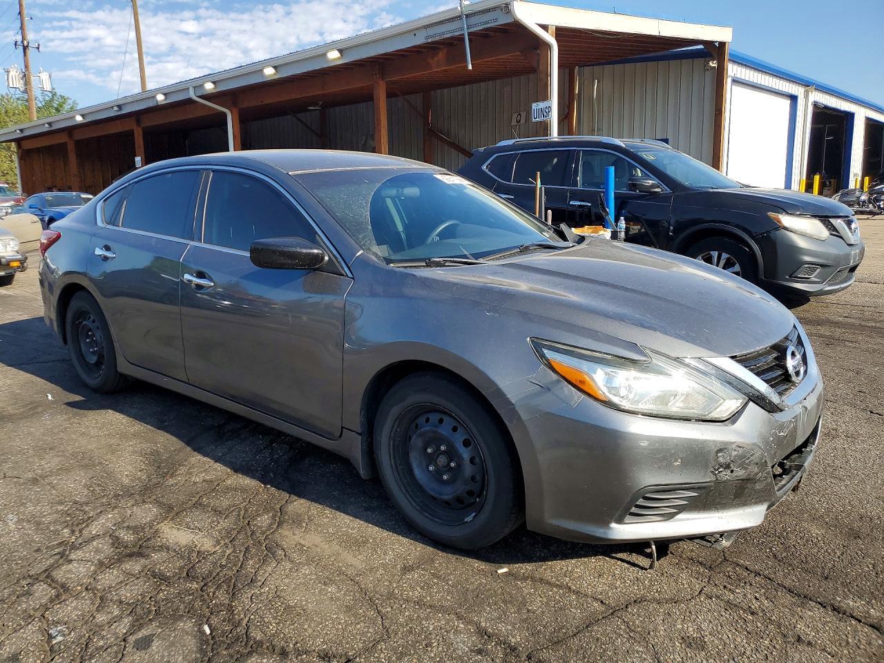 2018 Nissan Altima 2.5 S - Фото 4