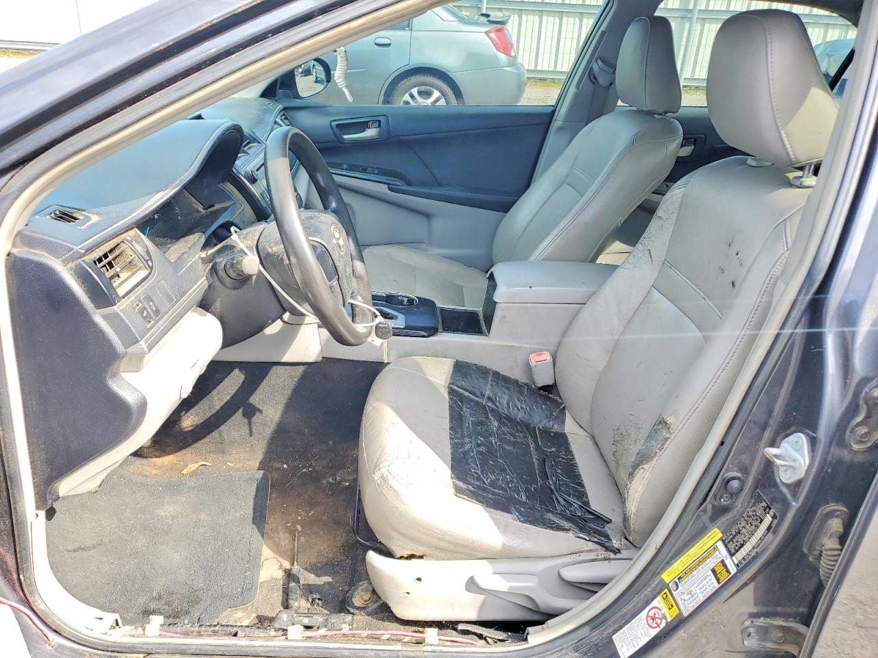 2012 Toyota Camry L - Image 7