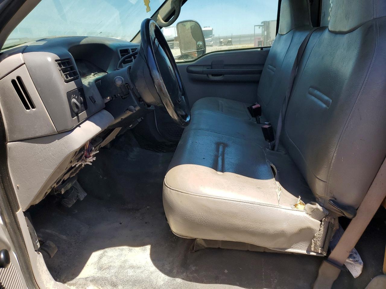 2001 Ford F450 Super - Yard Truck - Фото 7