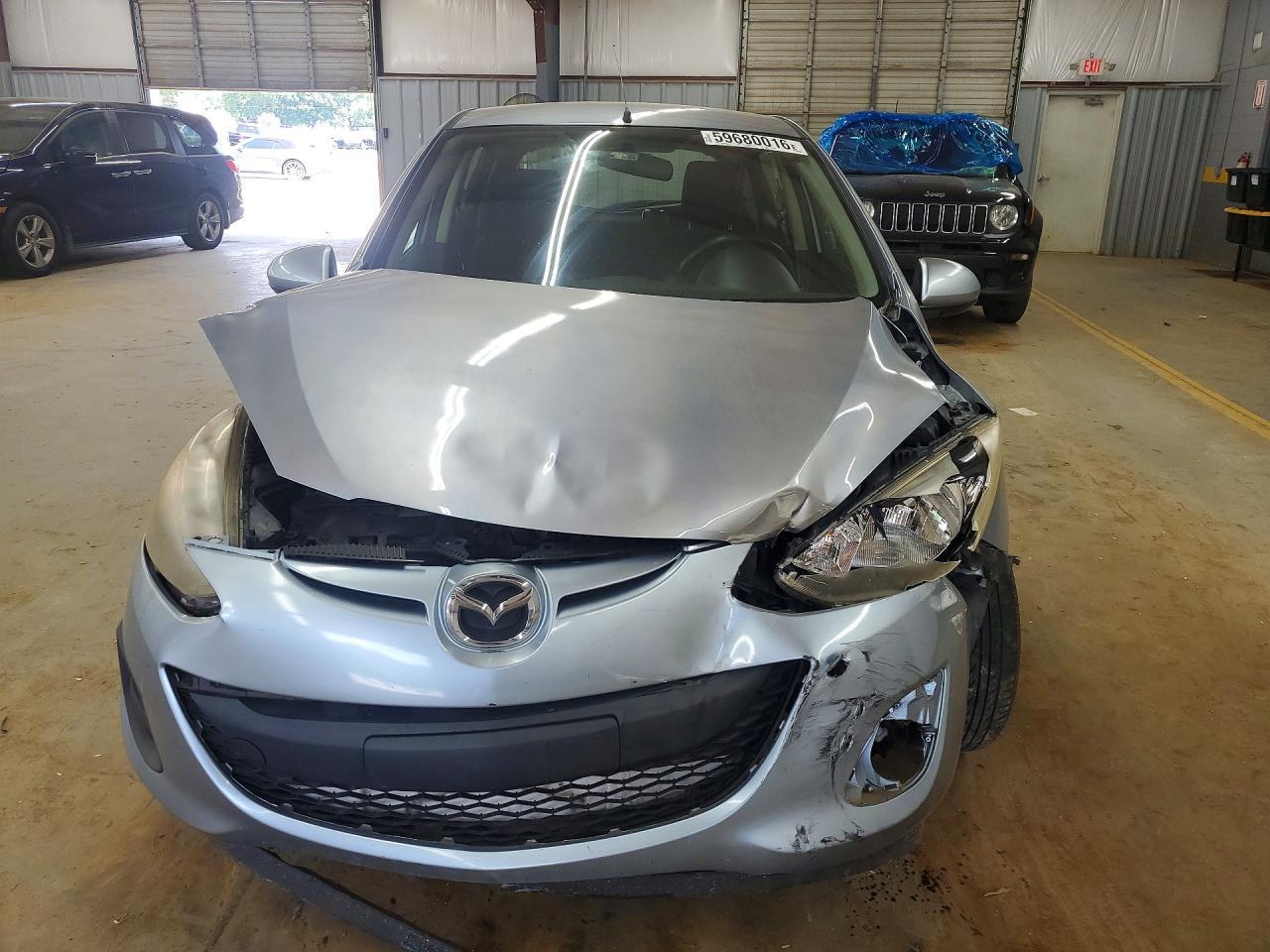 2013 Mazda Mazda2 - Фото 5