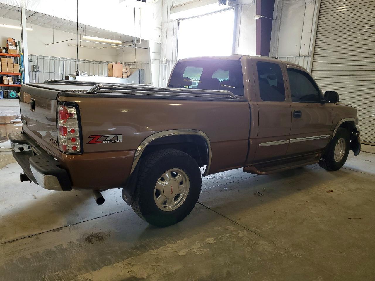 2003 GMC New Sierra K1500 - Фото 3