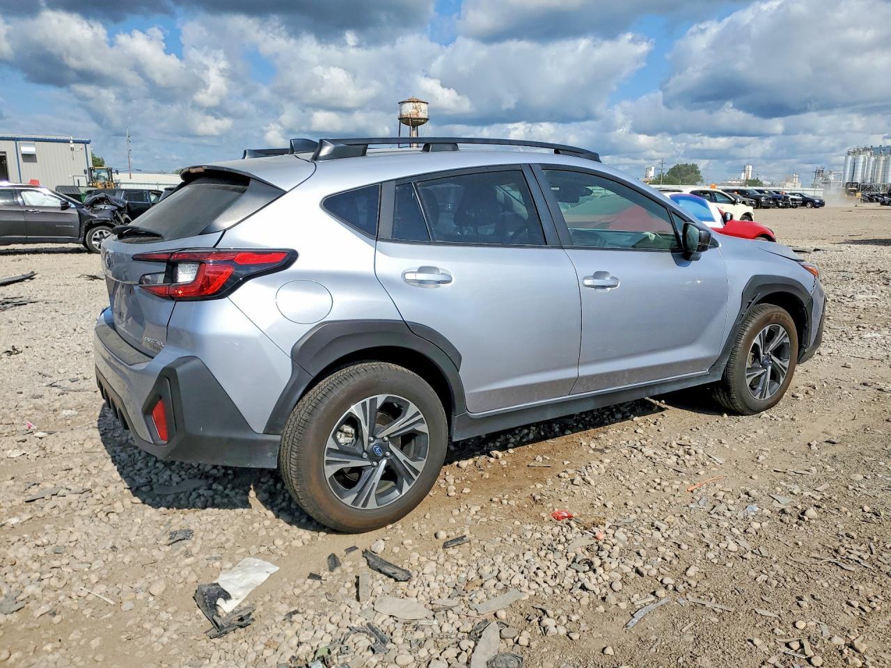 2025 Subaru Crosstrek Premium - Фото 3