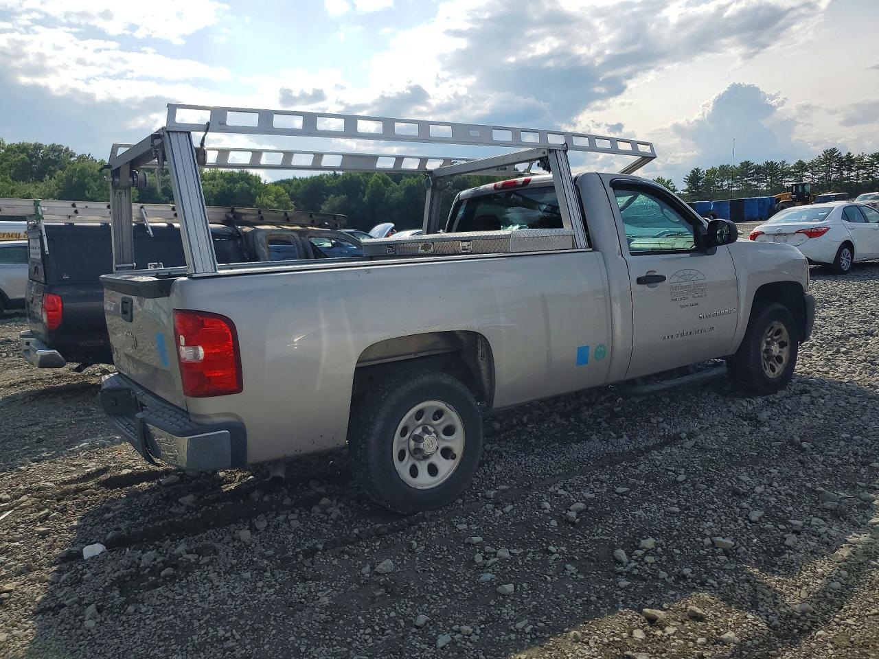 2008 Chevrolet Silverado C1500 - Фото 3