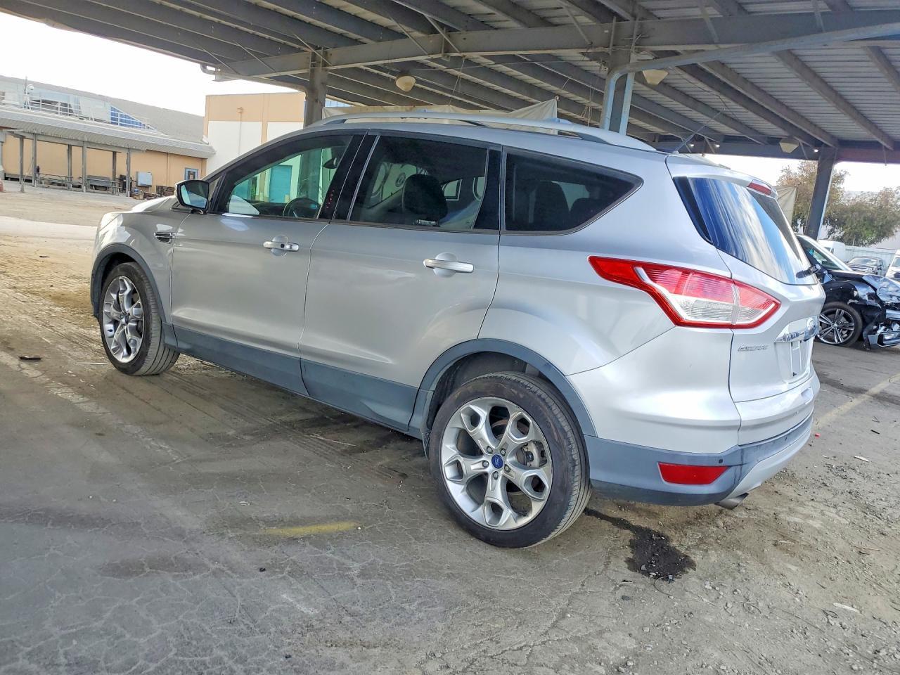 2014 Ford Escape Titanium - Image 2
