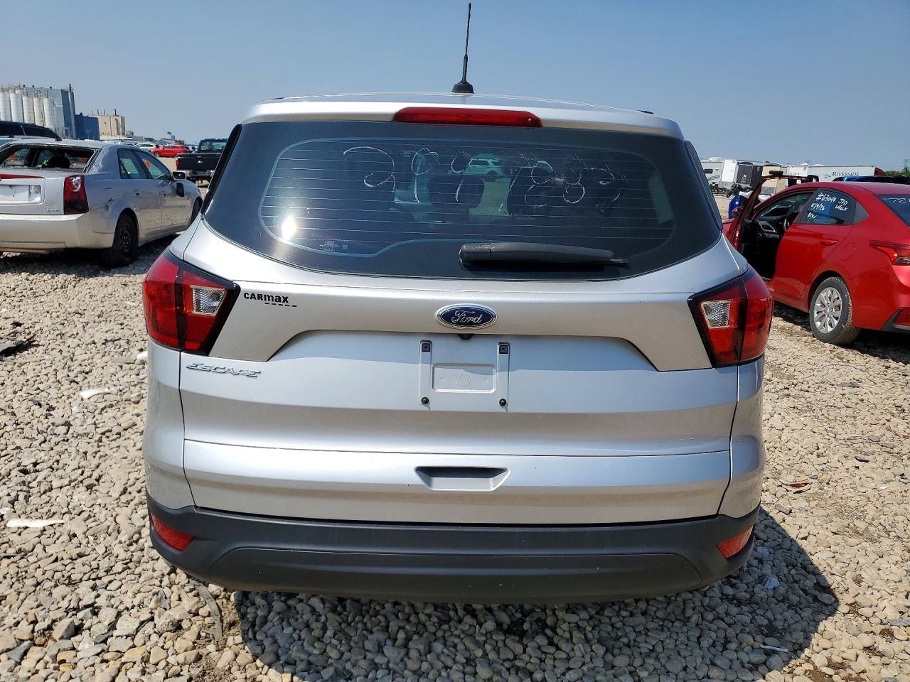 2019 Ford Escape - Фото 6