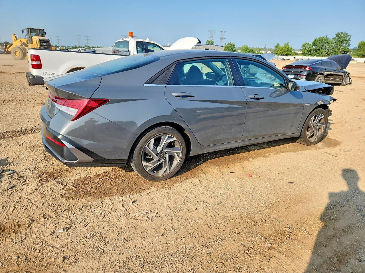 2025 Hyundai Elantra Sel - Фото 3