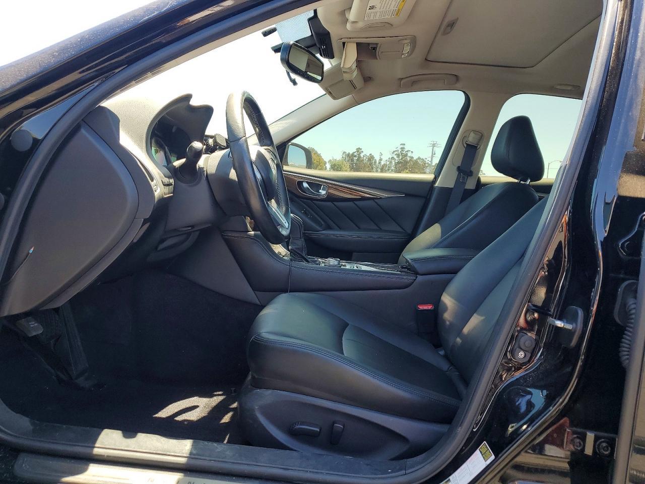 2018 Infiniti Q50 3.0T Luxe - Фото 7