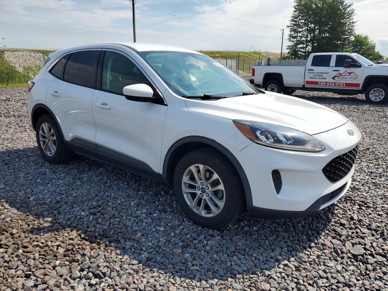 2021 Ford Escape Se - Фото 4