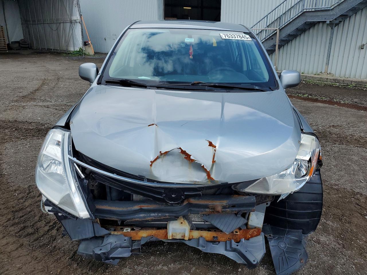 2010 Nissan Versa S - Фото 5