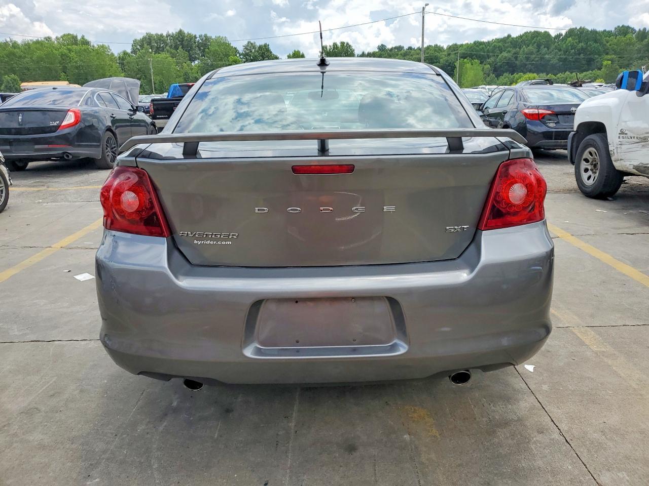 2013 Dodge Avenger Sxt - Image 6