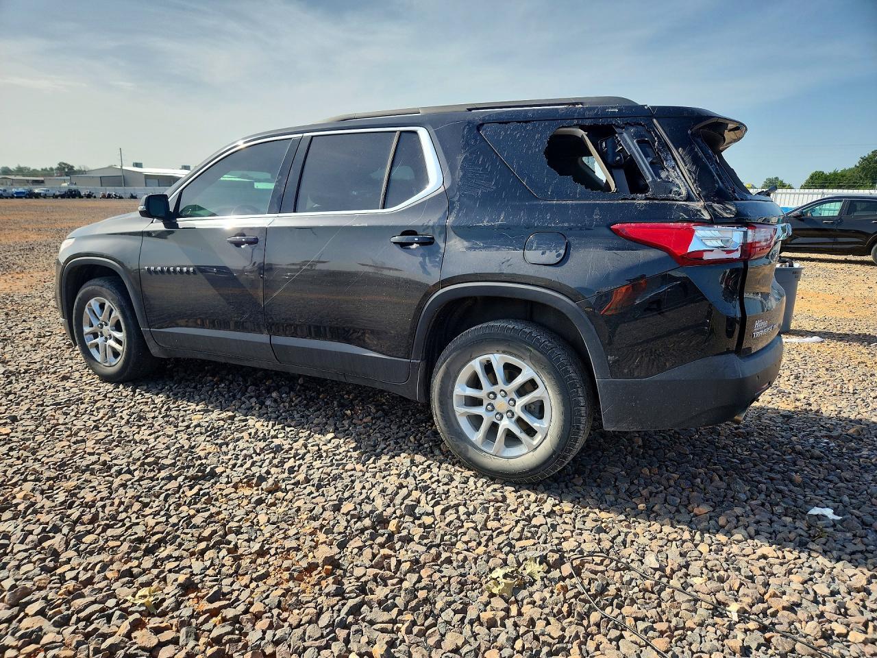2020 Chevrolet Traverse Lt - Фото 2