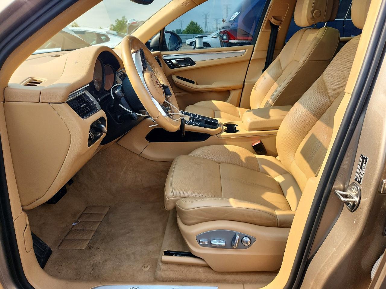 2015 Porsche Macan S - Image 7