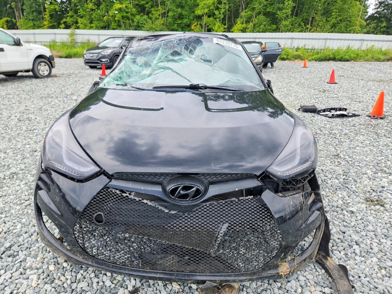 2017 Hyundai Veloster Value Edition - Image 5