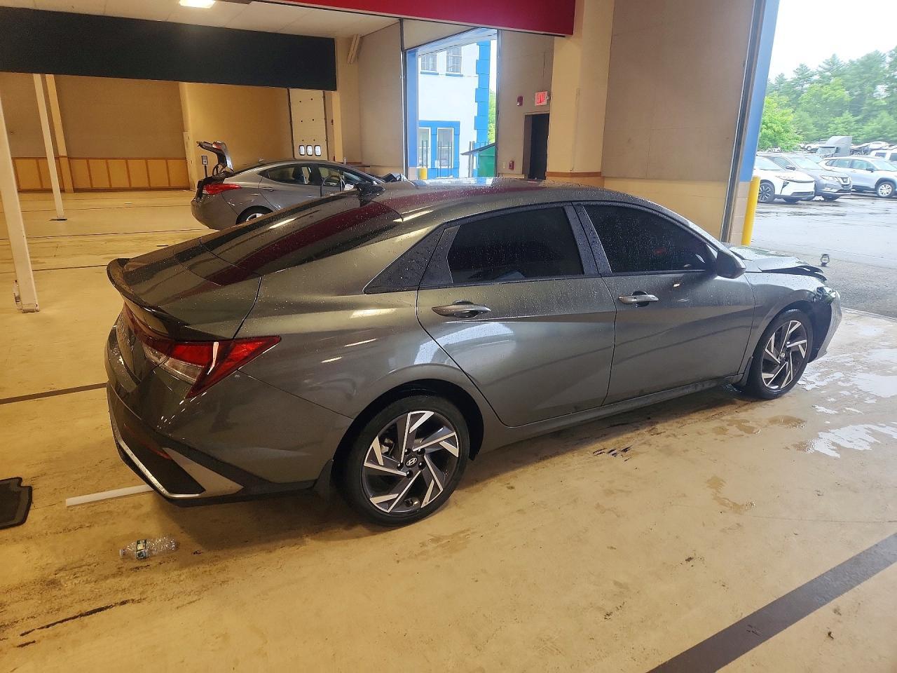 2025 Hyundai Elantra Sel Sport - Фото 3