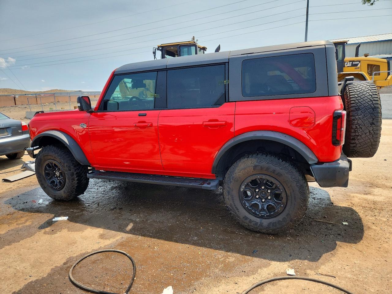 2021 Ford Bronco Base - Фото 2