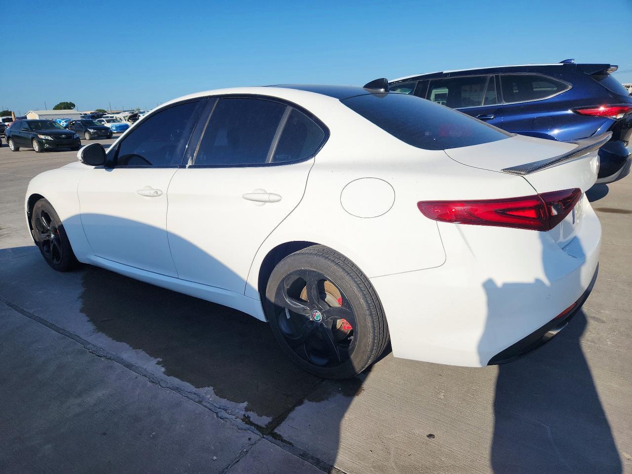 2017 Alfa Romeo Giulia Ti Q4 - Фото 2