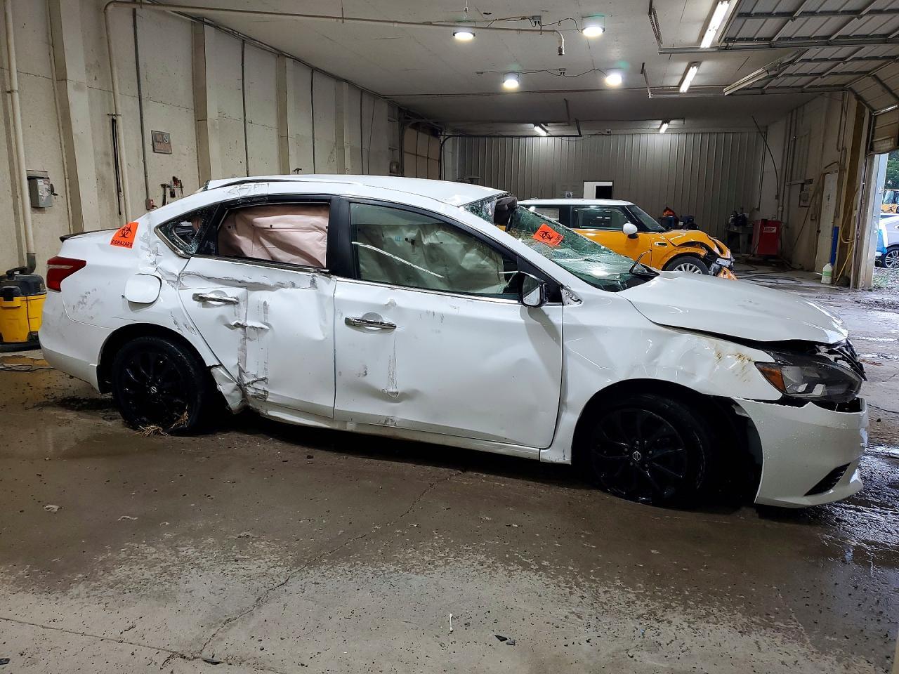 2018 Nissan Sentra S - Фото 4