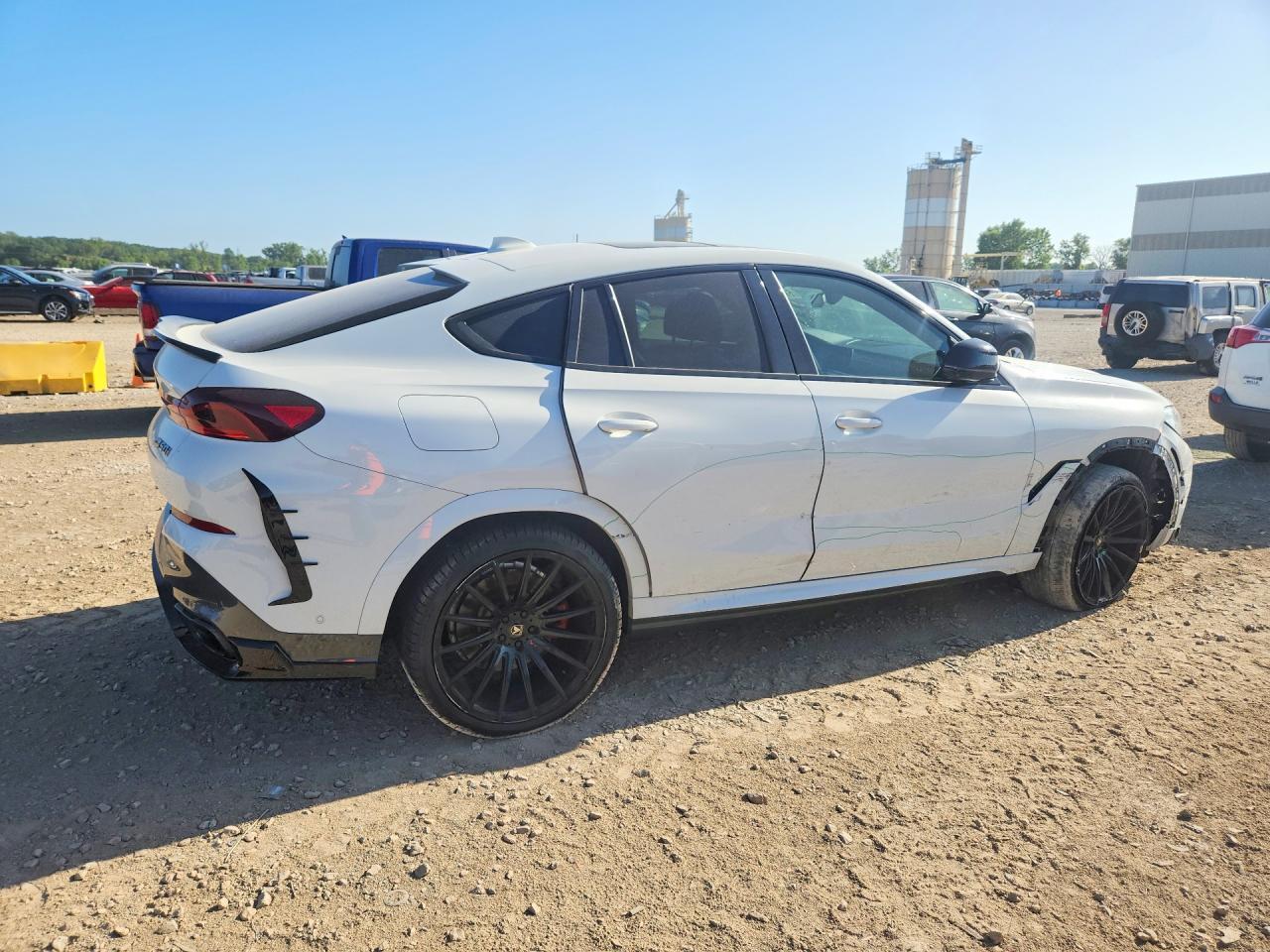 2021 BMW X6 M50I - Image 3