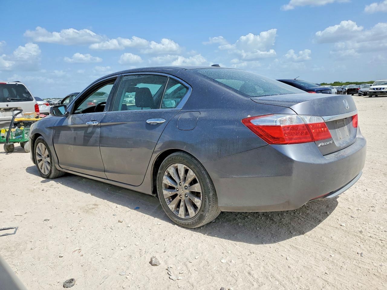2013 Honda Accord Exl - Image 2